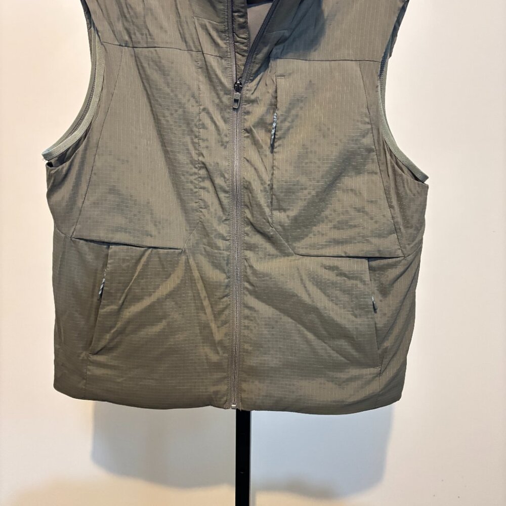 Lululemon Insulated Hiking Vest Carob Brown - Picture 7 of 16